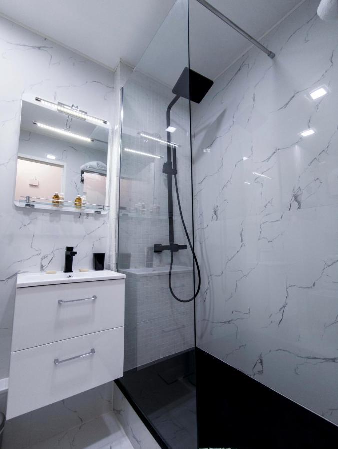 1 Min To The Beach Apartment - Kitchen - Tramway - Air Conditioner - Wifi - Promenade Des Anglais Ницца Экстерьер фото